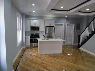 719 E 243rd St, Bronx, NY, 10470