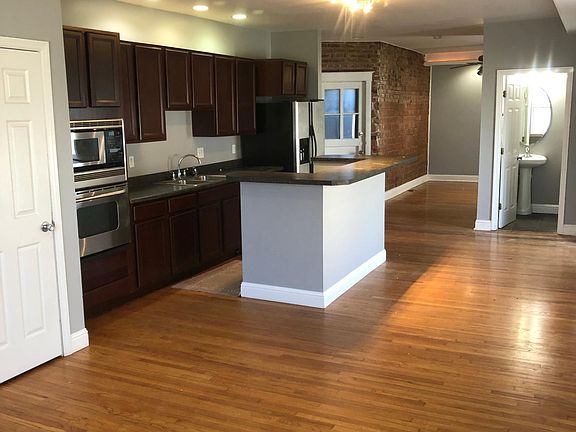 3rd image of 2031 Maury Ave