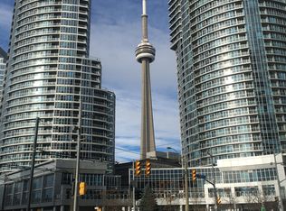 208 Queens Quay W #2111, Toronto, ON M5J 2Y5