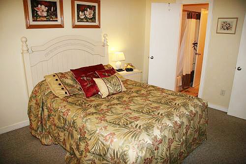 4th image of 415 Ocean Creek Dr