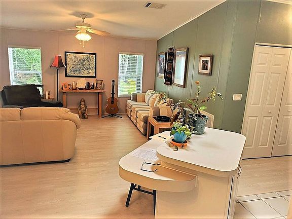 3rd image of 32 Tobias Ln