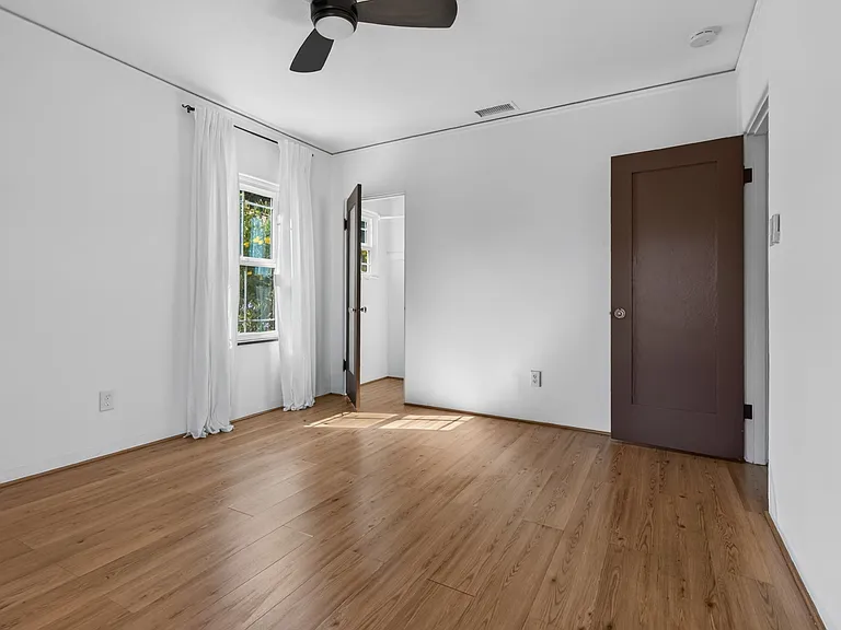 3533 Elmwood Dr — Photo 32