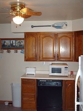 5th image of 5505 Clark Ave
