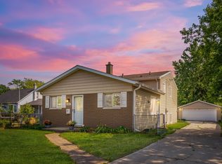 1023 Massoit Rd, Clawson, MI 48017