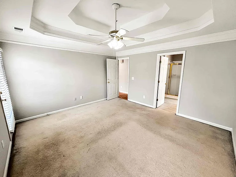 2092 Drogheda Ln — Photo 14