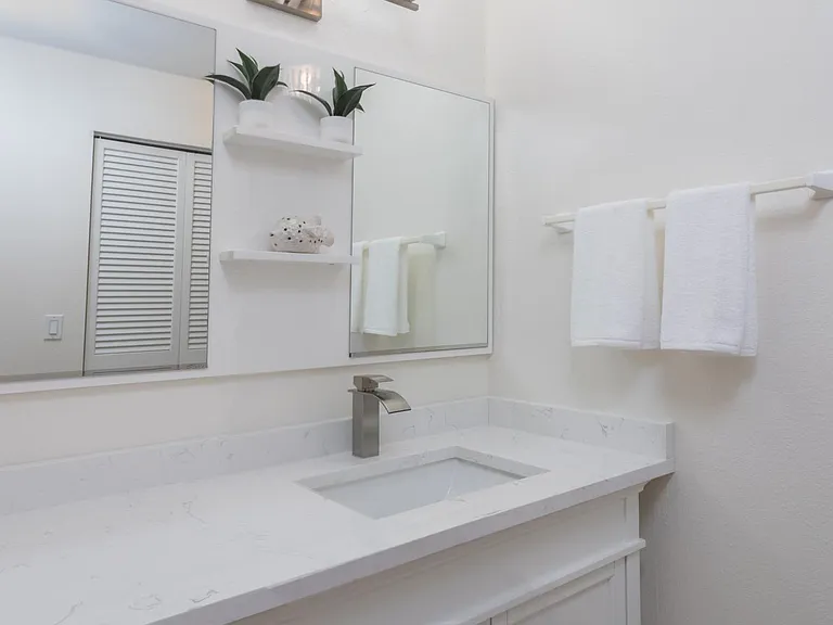 223 Lakewood Dr #223 — Photo 7