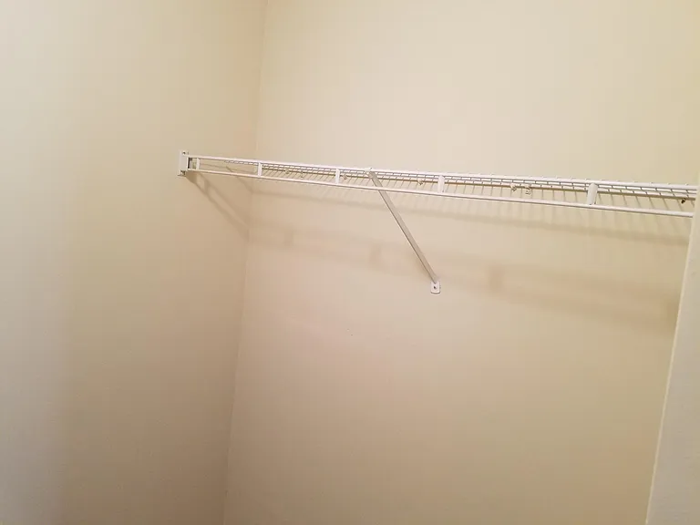 707 Guide Post Ln — Photo 28