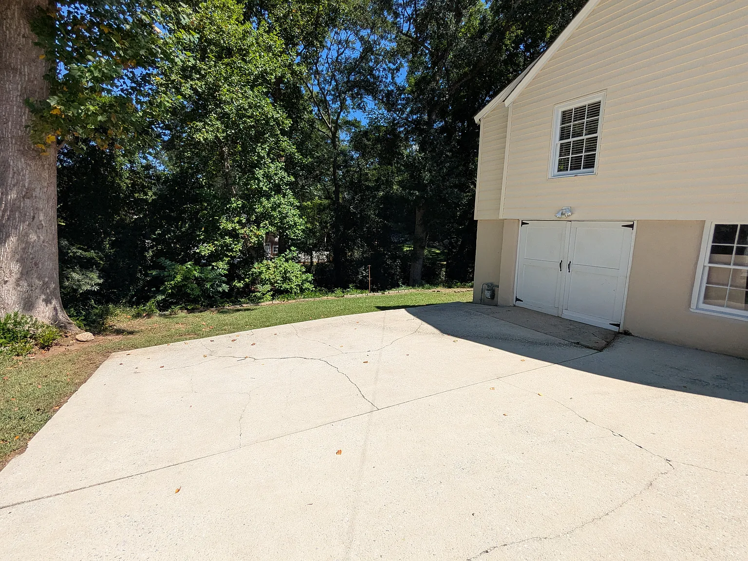 3 bed, 1691 sqft, $2,395 — Photo 3