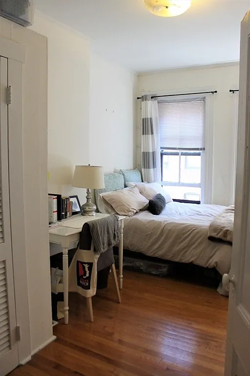 2 bed, 1.0 bath, 750 sqft, $3,200 — Photo 4