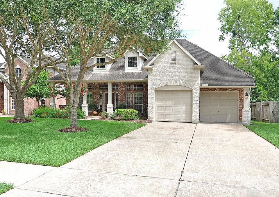 1st image of 8310 Green Valley Dr