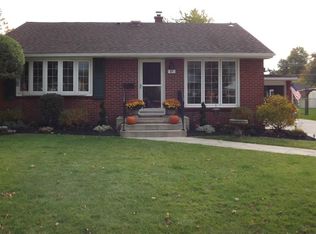 65 Forest Hill Dr, Buffalo, NY 14221