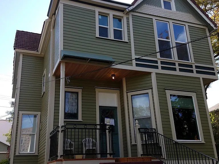 1819 W 1st Ave #4 — Photo 2