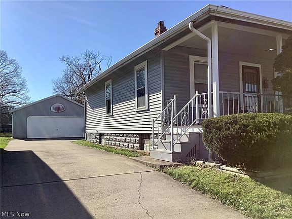2nd image of 2637 Austin Ave