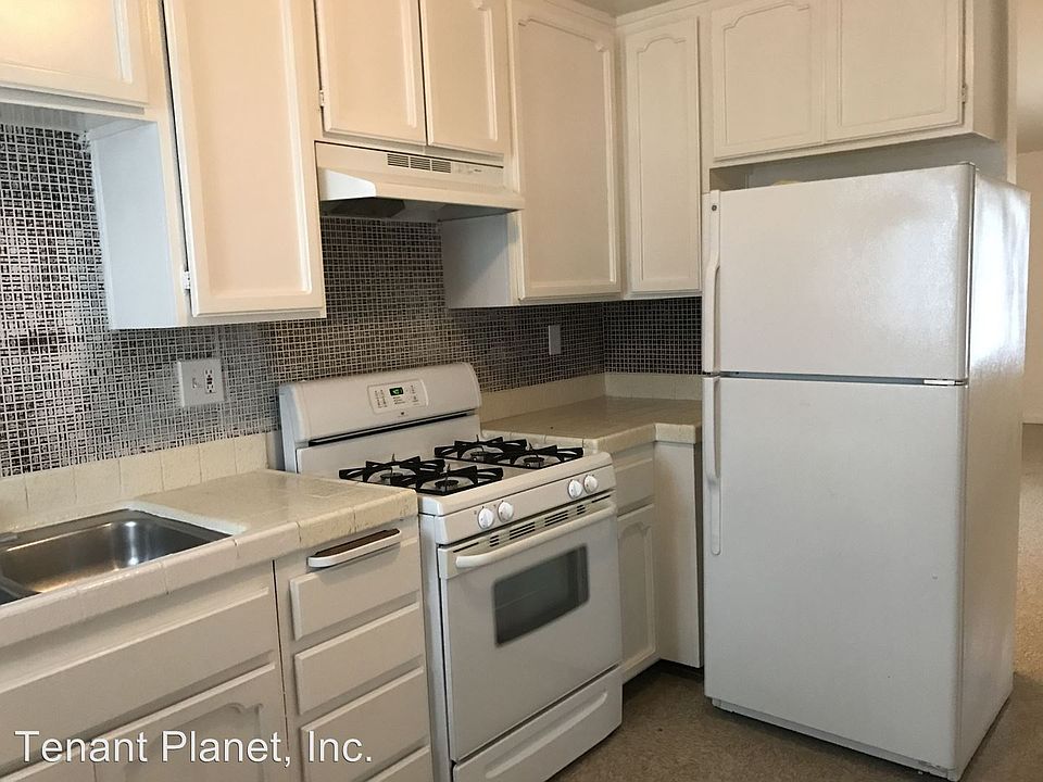 2nd image of 2214 Euclid Ave APT B