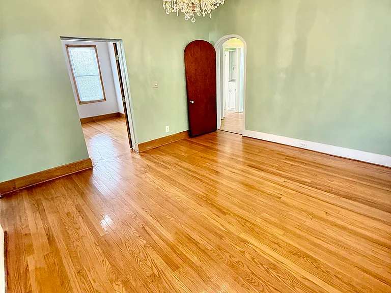 1012 N Webster Ave #1 — Photo 14