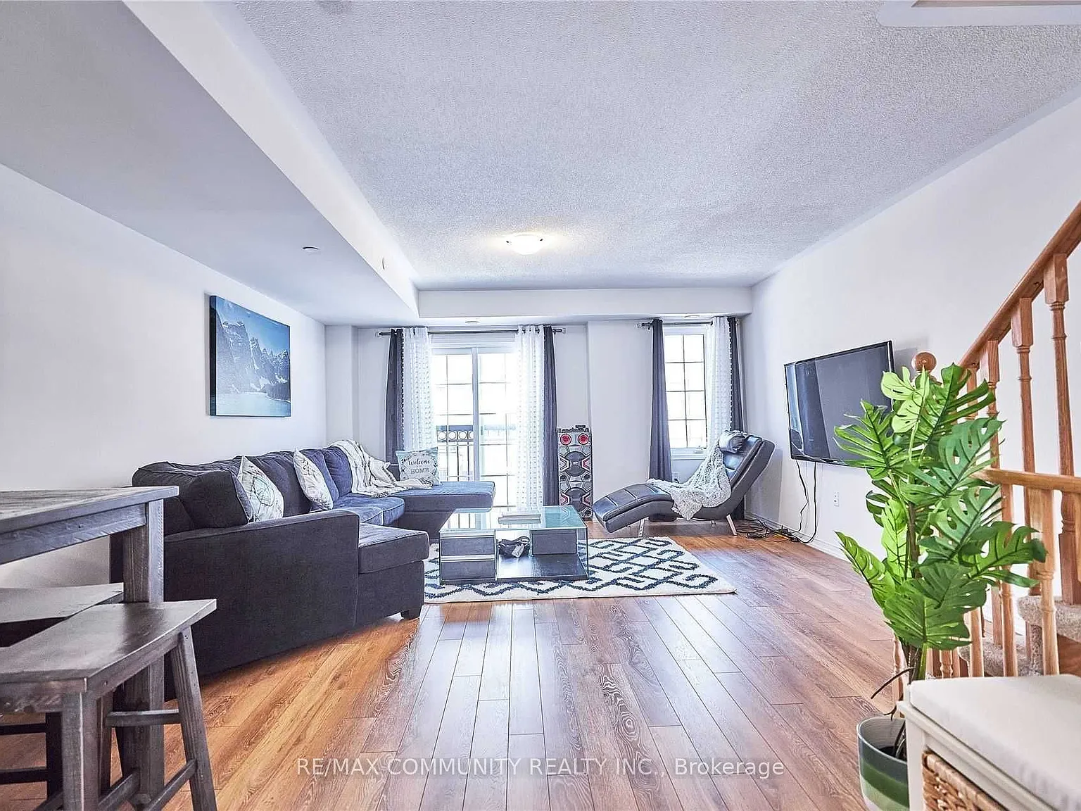 4 bed, $2,800 — Photo 3