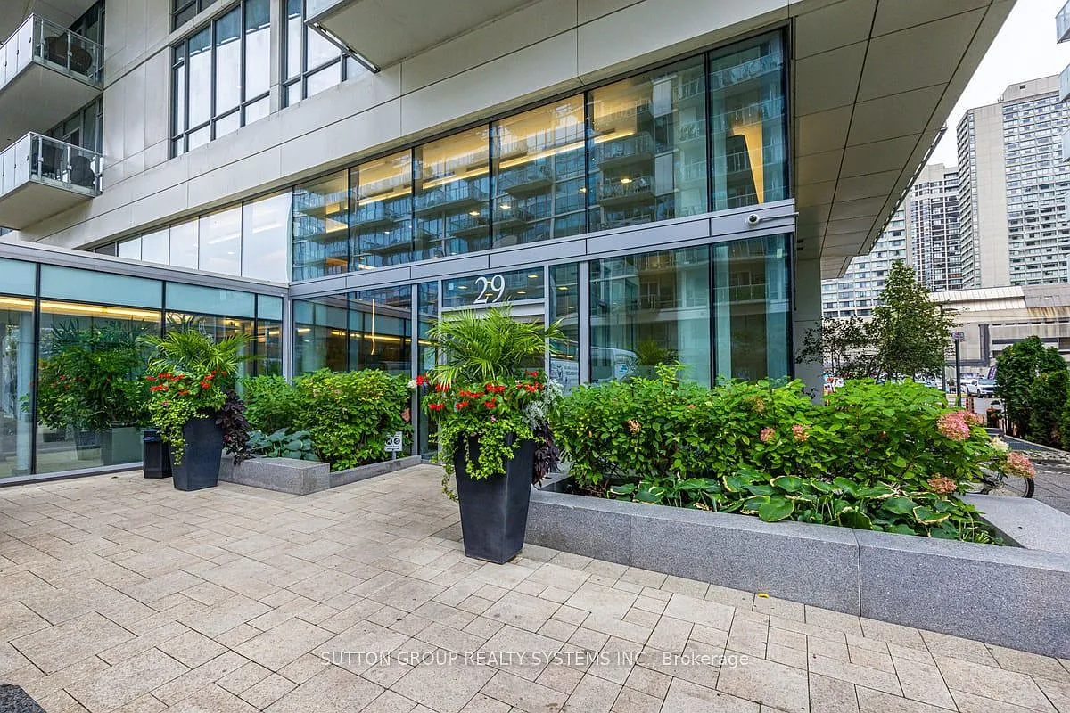 Building Photo - 29 Queens Quay E #1008