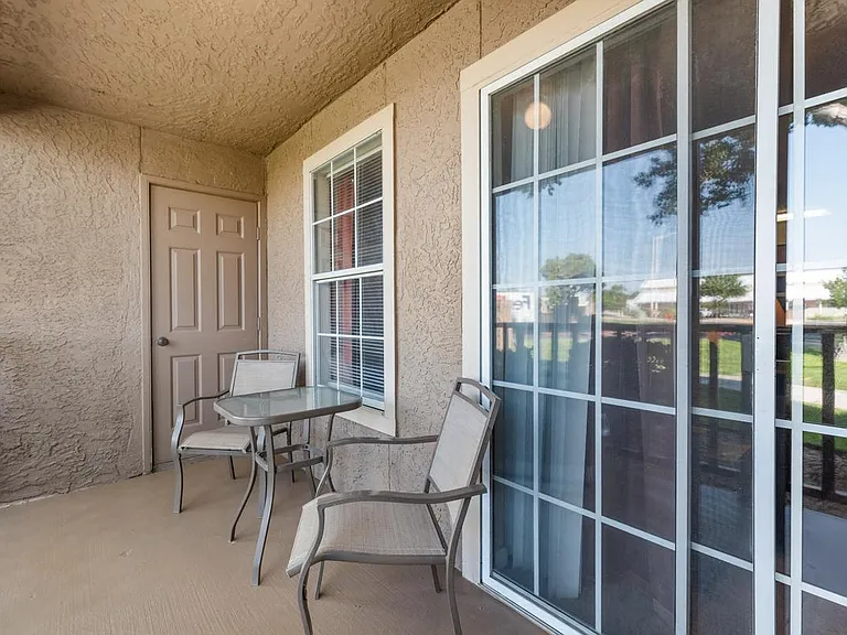 Patio/ Balcony