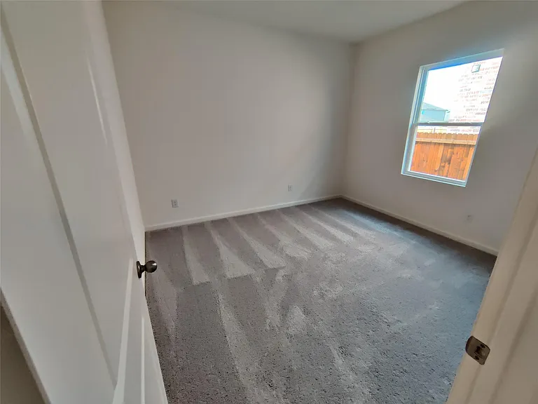 10356 Holycross Ln — Photo 6