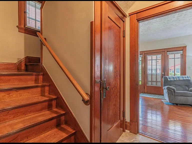 1839 Jefferson Ave — Photo 17