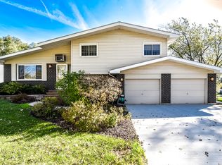 3209 Newcastle Rd, Waukegan, IL 60087