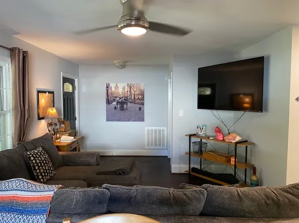 2933 Telford Pl, Charlotte, NC 28205