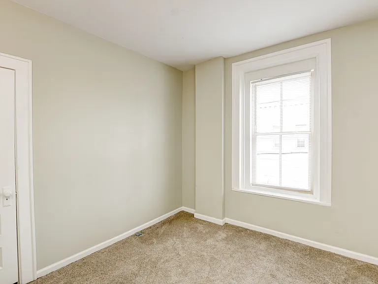 1445 E Main St #A — Photo 27