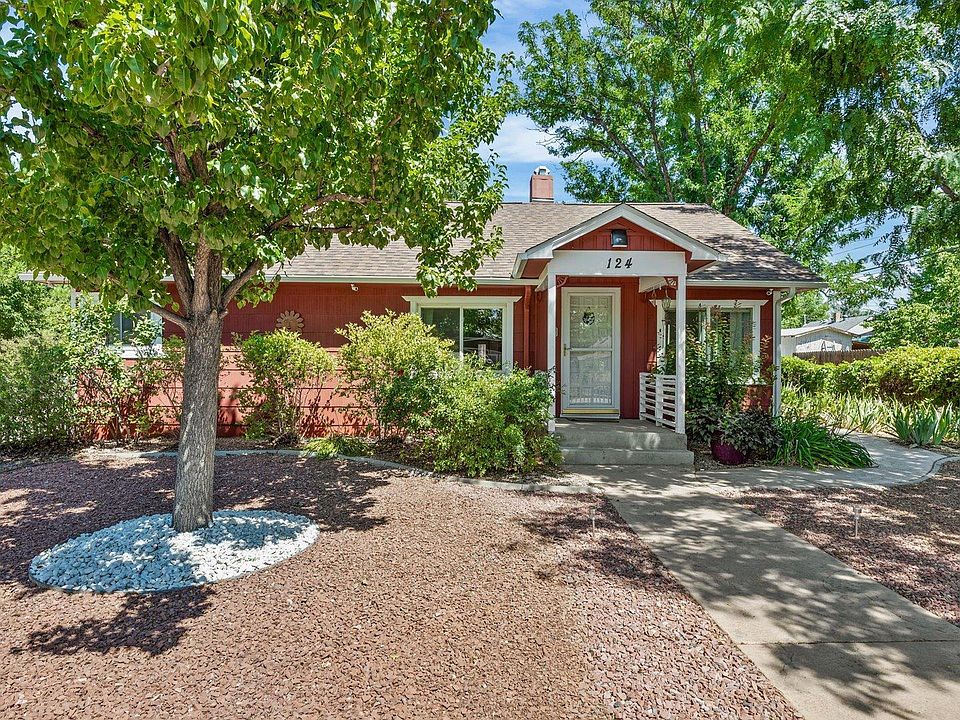1st image of 124 N Ash St