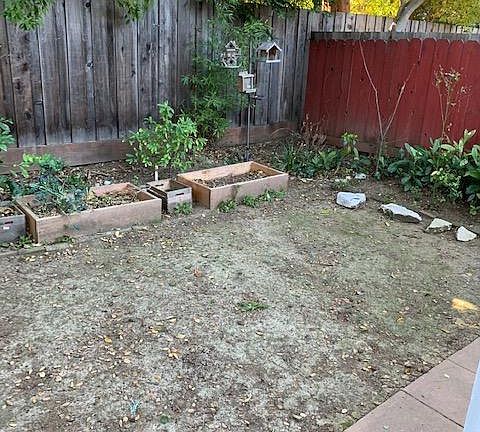 5th image of 618 Creek Dr