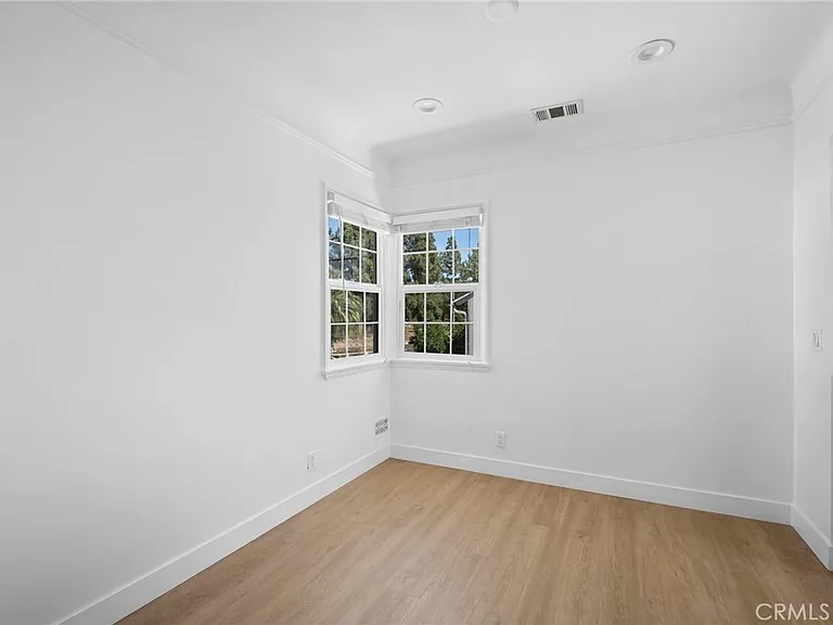 2930 Mayfield Ave #2930 — Photo 10