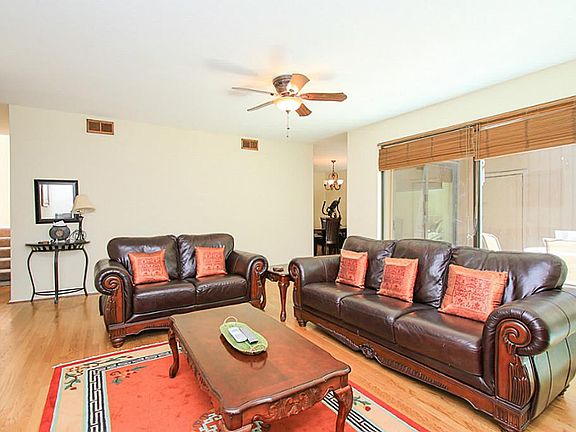 4th image of 260 Litchfield Ln #115