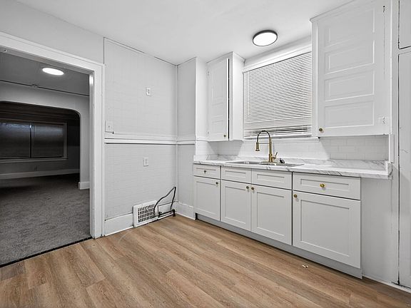 4th image of 16189 San Juan Dr #1