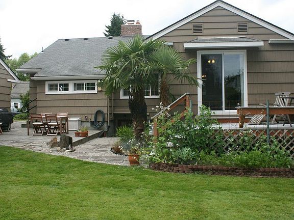 2nd image of 617 Carlyon Ave SE