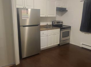 27 Manchester Rd FLOOR 1, Huntington, NY 11743