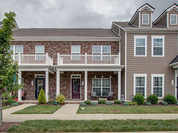 4th image of 748 Westcott Ln