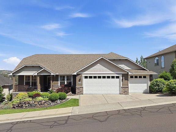 2nd image of 1211 E Quartz Ln