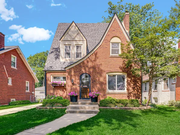 9146 S Hamilton Ave, Chicago, IL 60643