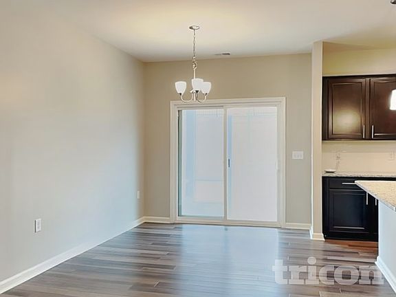 4th image of 1112 Gemfor St