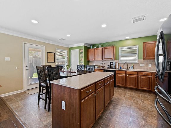 5th image of 6615 Green Pear Ln