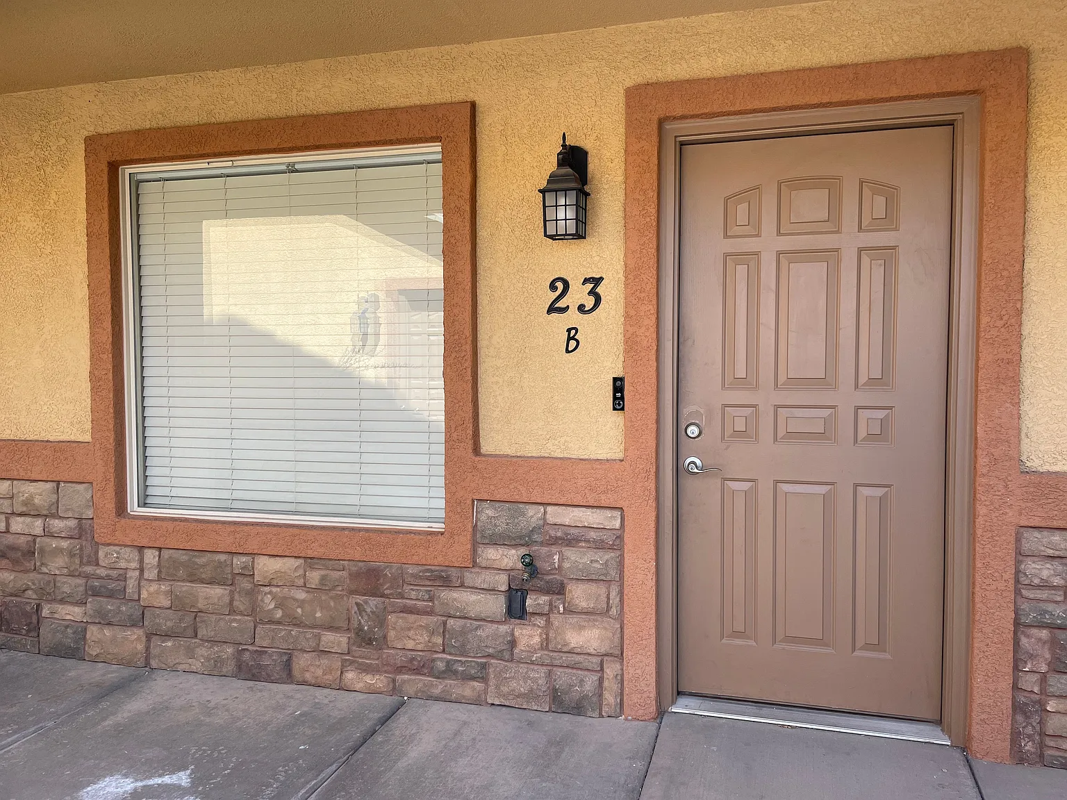717 Hafen Ln — Photo 2