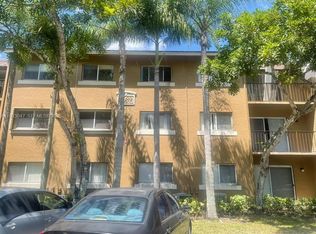 1089 N Benoist Farms Rd APT 107, West Palm Beach, FL 33411