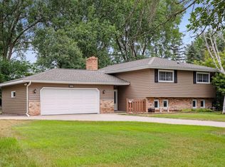8224 Brandywine Pkwy, Brooklyn Park, MN 55444