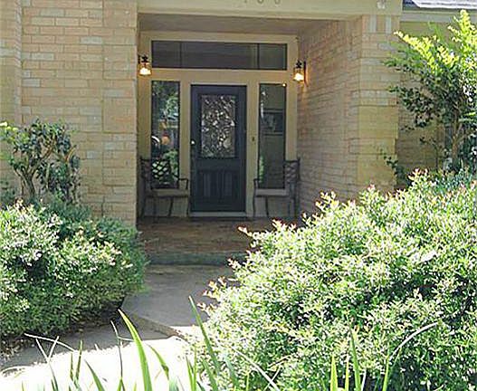 5th image of 136 Strawberry Dr