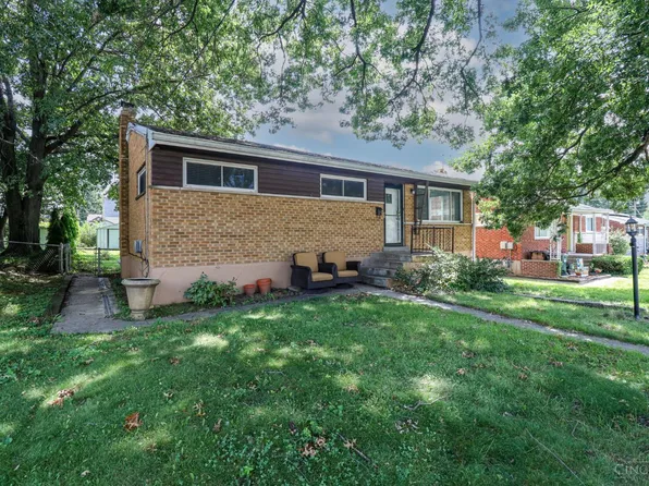 8328 Coghill Ln, Cincinnati, OH 45239