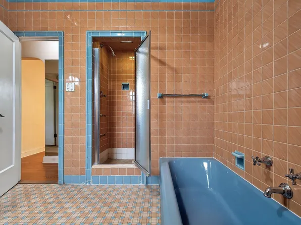 7 Roosevelt Terrace image 36 of 49