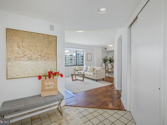 2nd image of 3 Washington Cir NW APT 804