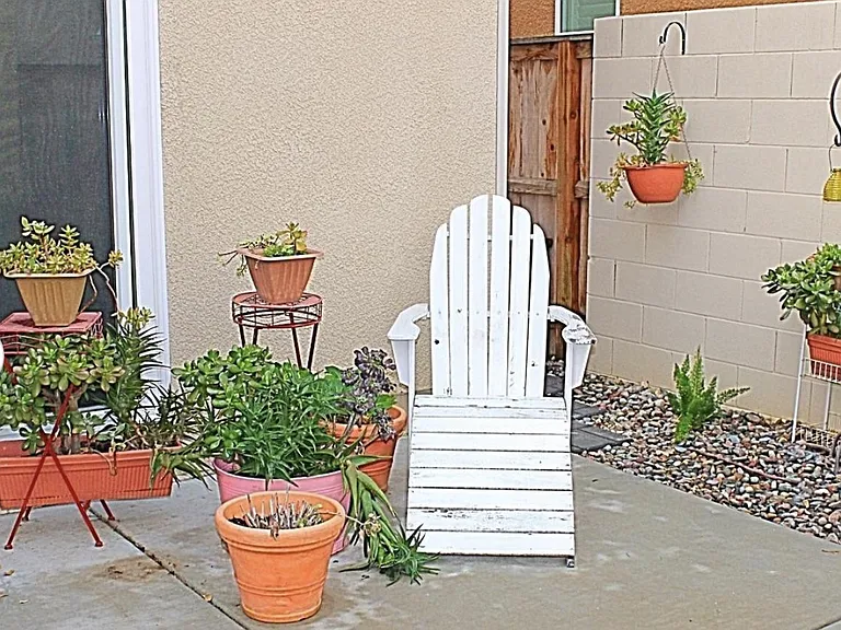 3689 Richmond Ave — Photo 15
