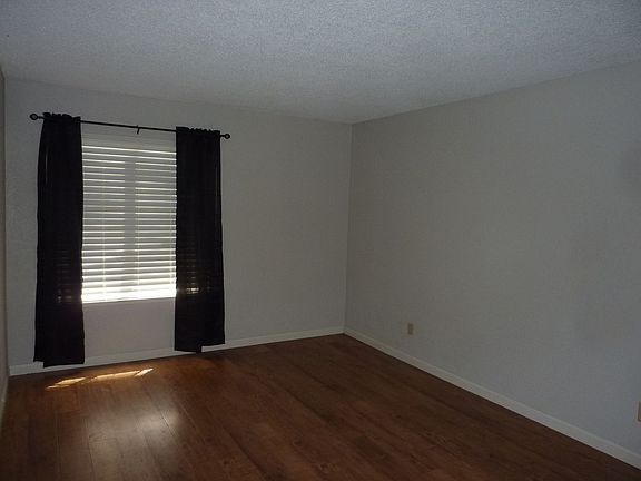 5th image of 4020 Beaver Creek Ct
