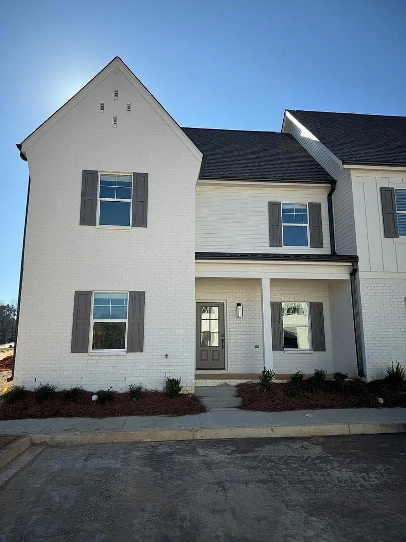 Building Photo - 655 Cottage Ln