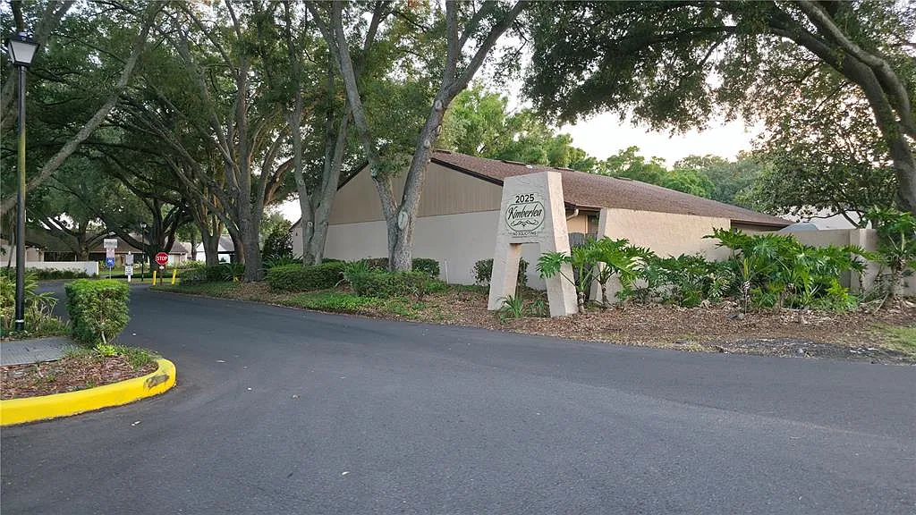 2 bed, 2.0 bath, 1099 sqft, $1,600 — Photo 1